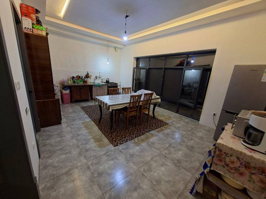 Продается дом 5 ком 220 кв м, 6 соток, евроремонт, Яшнабад, Ибрат