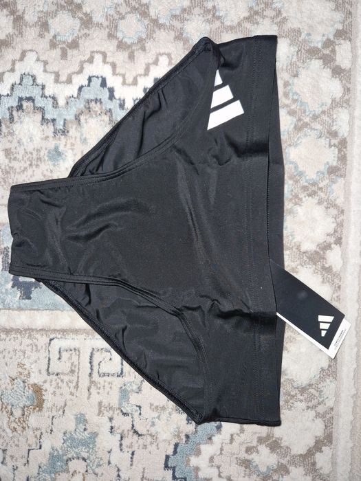 Продам мужские плавки Adidas,для бассейна