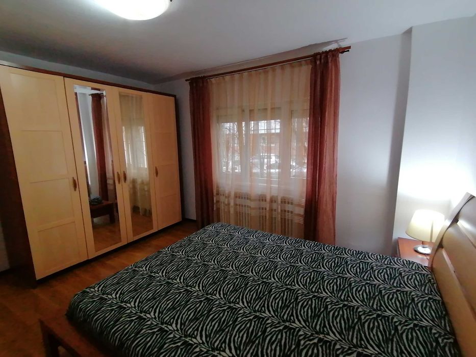 PROPRIETAR închiriez apartament 2camere spațios zona bl.Cetatii lângă Rolling, zona Bucovina