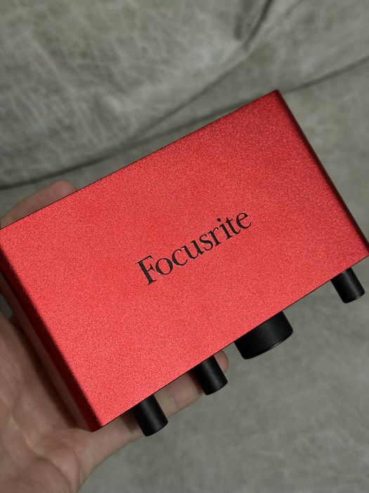 Focusrite Scarlett Solo 4th Gen — звуковая карта