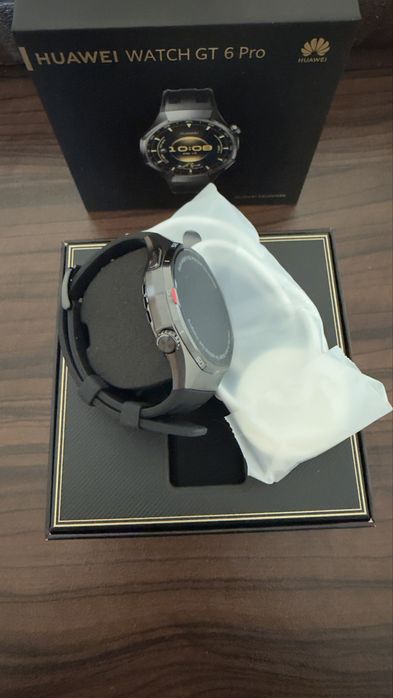 Продавам часовник