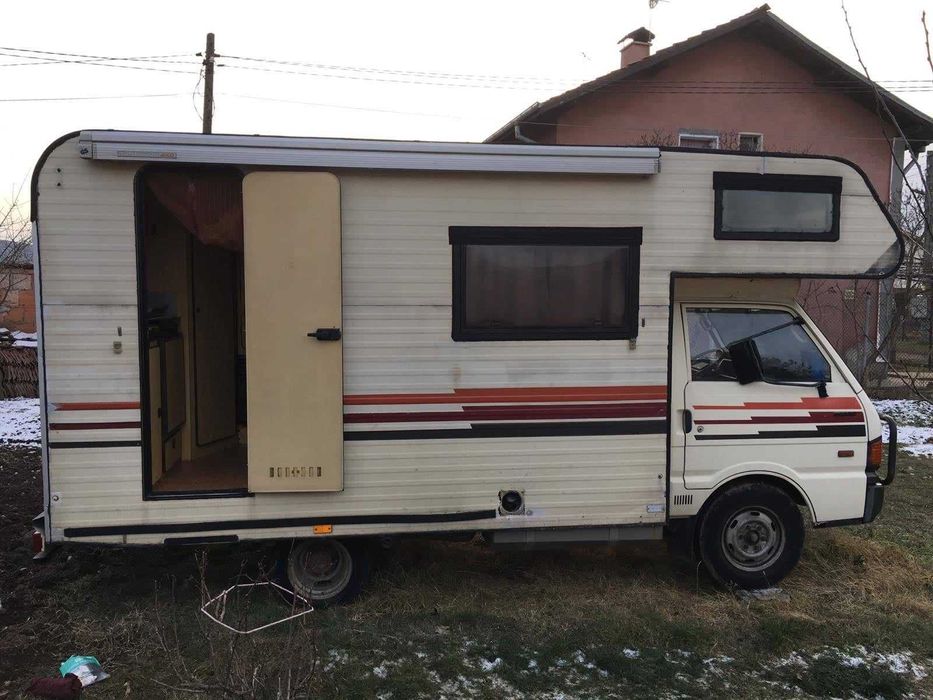 Кемпер MAZDA E-2000