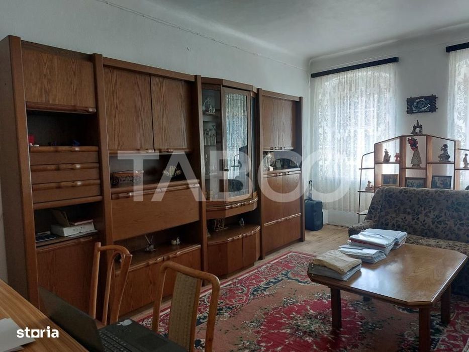 Apartament spatios la casa 97 mpu 3 camere 20 mp gradina pivnita