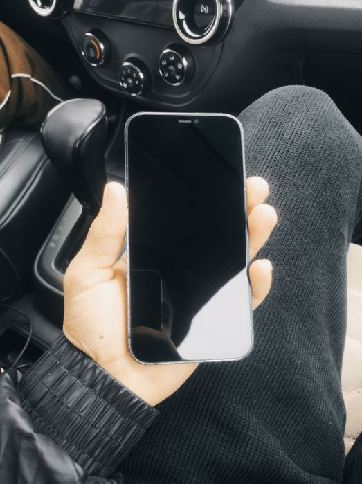 Iphone12
Aybi orqasi singan kamera pirilaydi
80% r