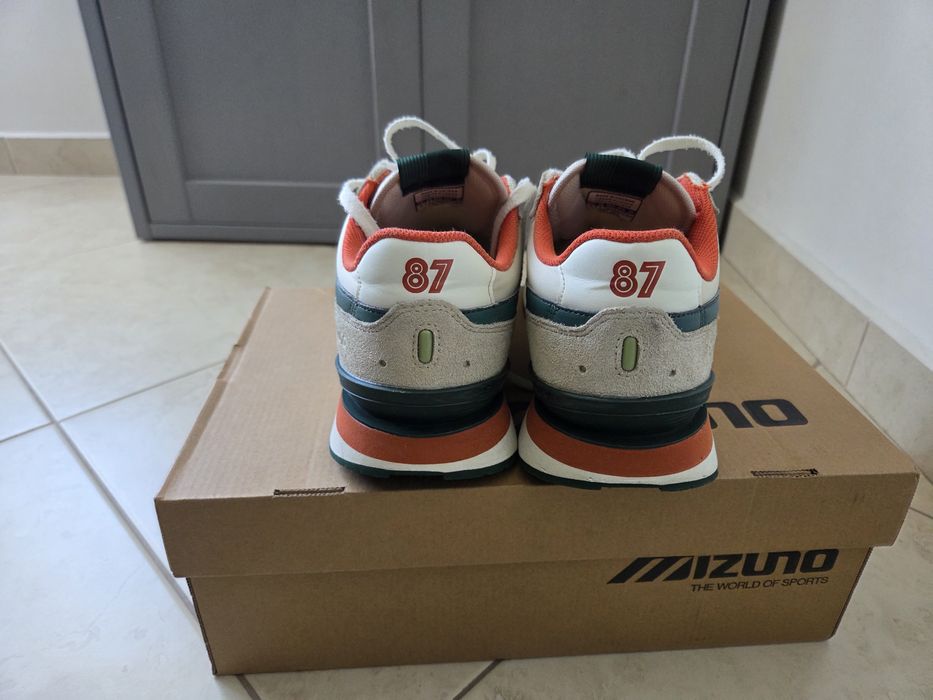 Маратонки Mizuno