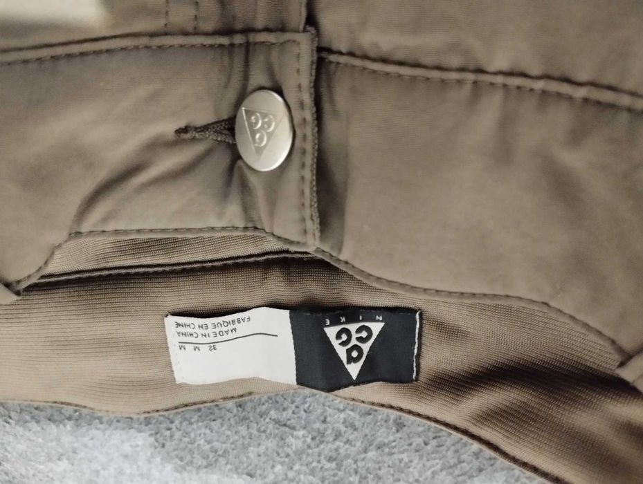 Термо панталони Nike ACG, един път носени и един път прани.