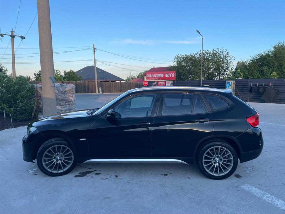 BMW X1 2011 — imagine 2