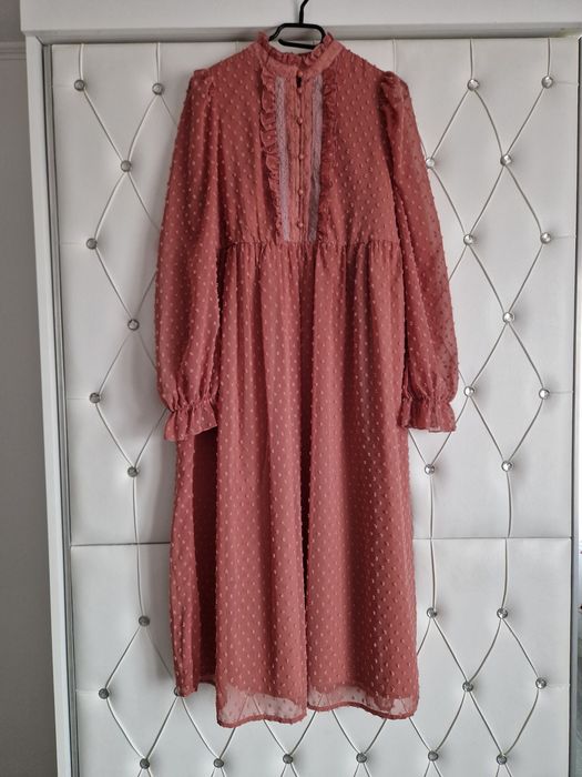 Rochii midi maxi superbe