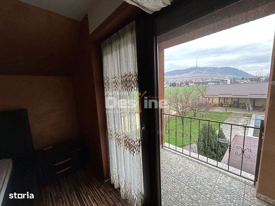Casa cu piscina Fermelor 840mp teren  285.000€