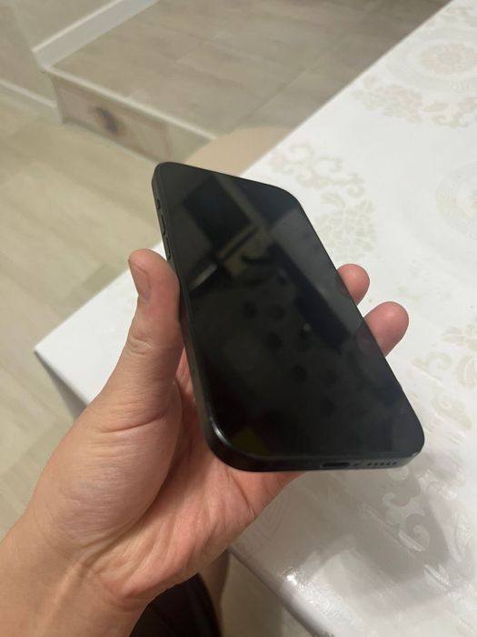 Айфон 15 срочно продам