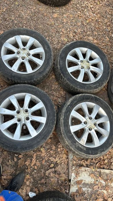 Авто шины с дисками Хундай акцент
