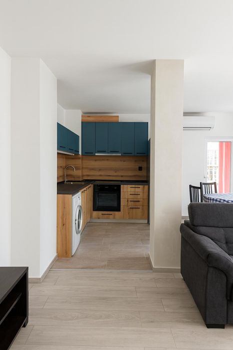 Дава се под наем Тристаен апартамент в София, Студентски град - 100 кв.м за 766 € - Снимка #1