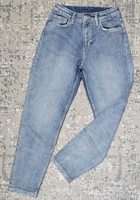 Jeans fete H&M  mărime 140
