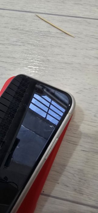 Iphone 11 64g  77%