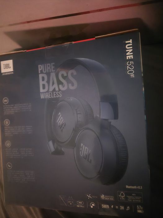 JBL Tune 520BT casti fara fir