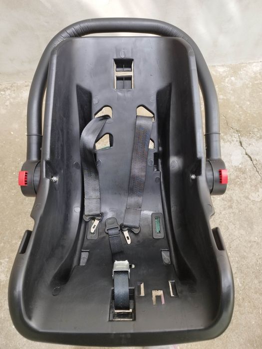 Детско кошче за кола