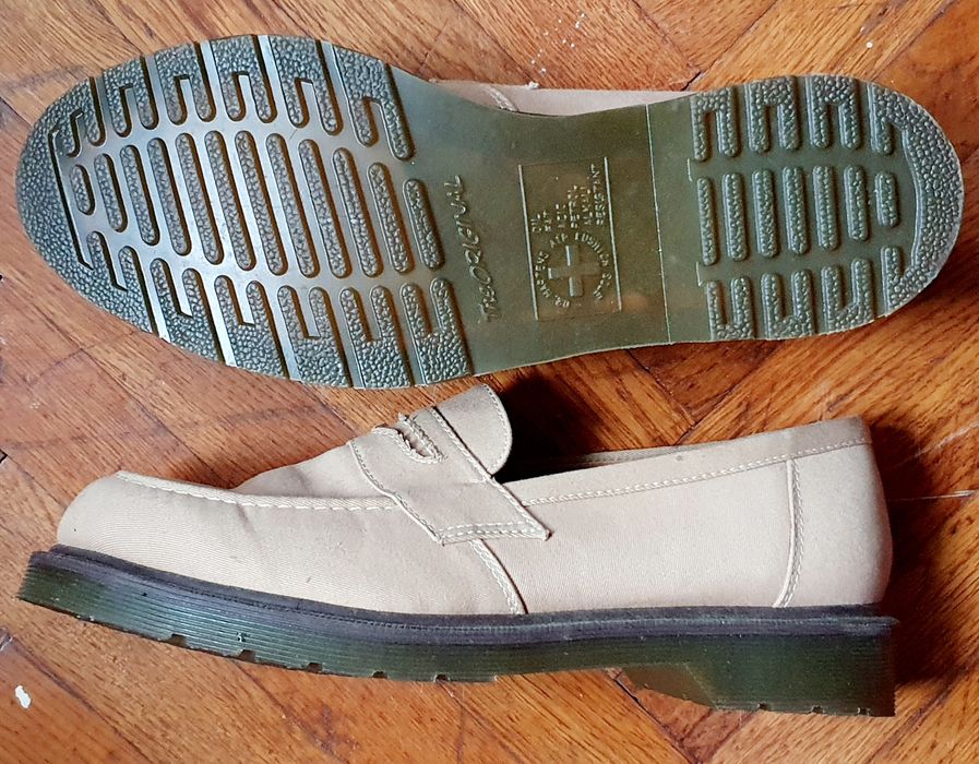 Pantofi vara Dr. Martens 42 loafers crem textil-panza interior piele