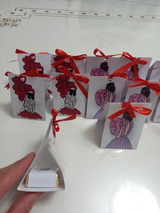 Букет из конфет и игрушек