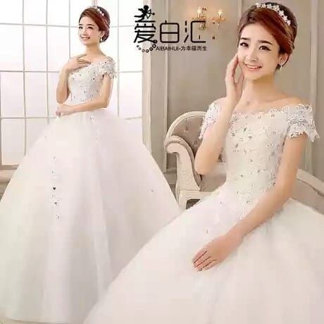 продам свадебные платья