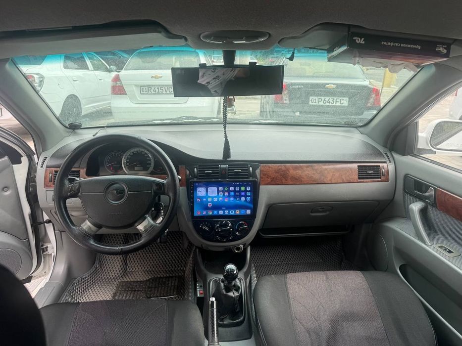 Lasetti 2010 mexanika jentra qilingan haydashga tayyor