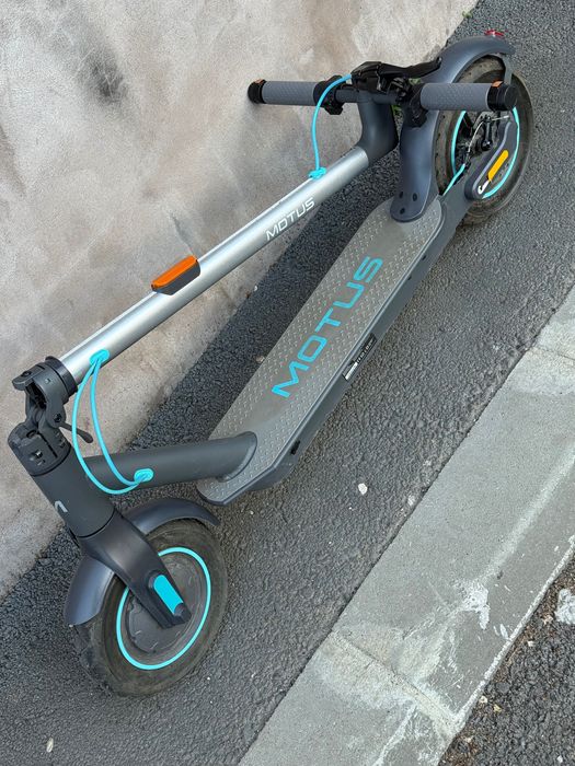 Trotinetă electrică Motus Scooty 10 Lite GEN5 | puțin folosită | București