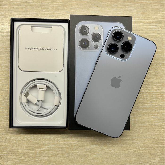 Продам Iphone 13 pro