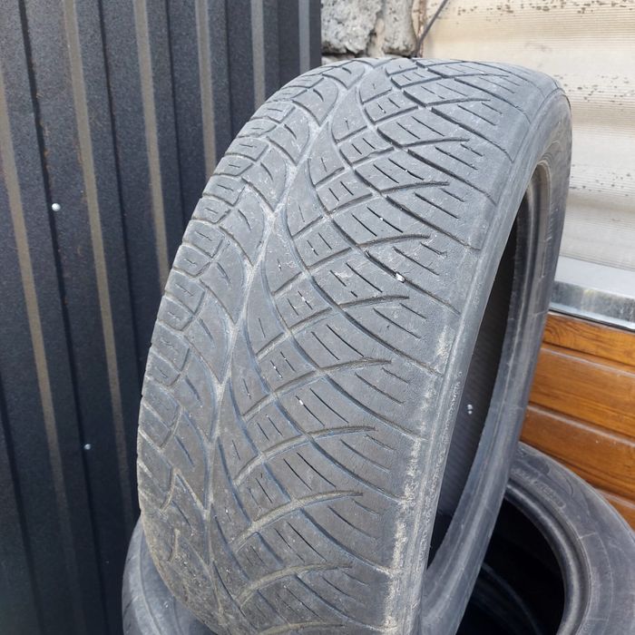 Резина летняя 265/50/20