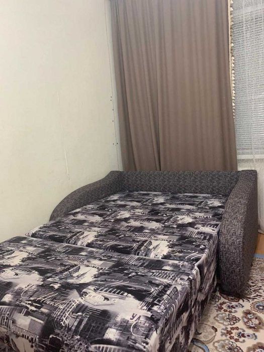 Диван, раскладной б/у в отличном состоянии