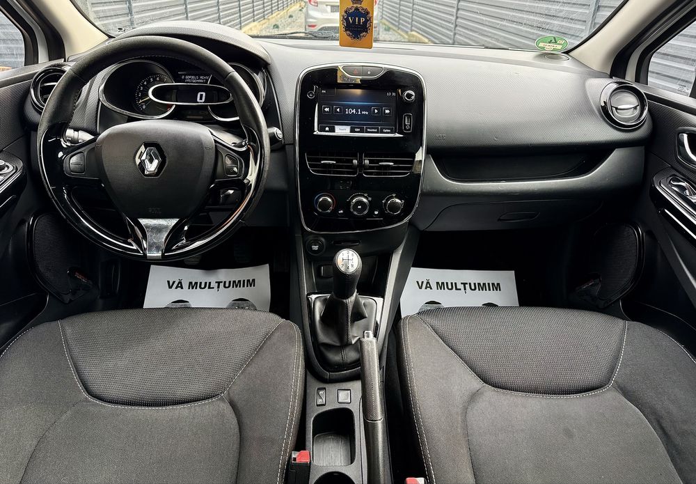 Renault Clio IV Black & White Edition / 0.9 Tce / Olanda