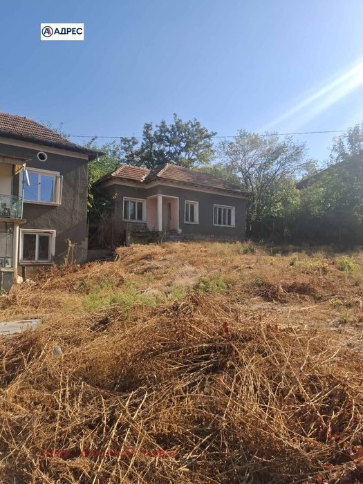 Къща в Враца, област-с.Софрониево площ 138 цена 70000