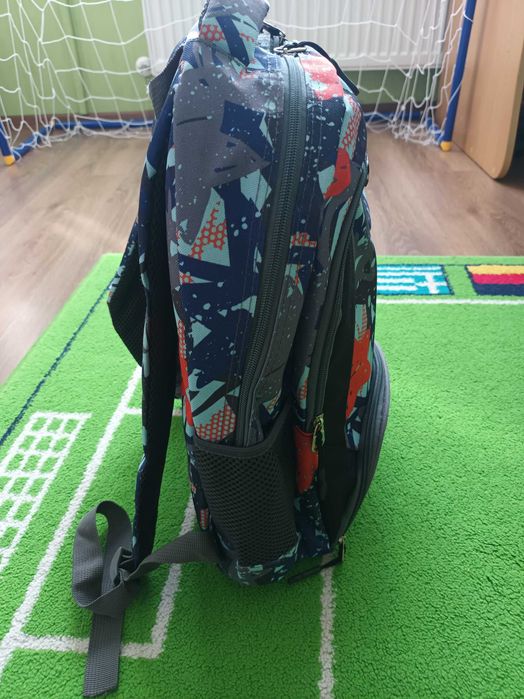 Детска раница ново