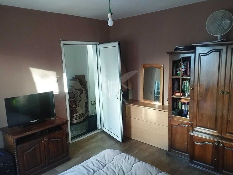 Продава се Двустаен апартамент в Бургас, Славейков - 61 кв.м за 2722 €/кв.м - Снимка #3