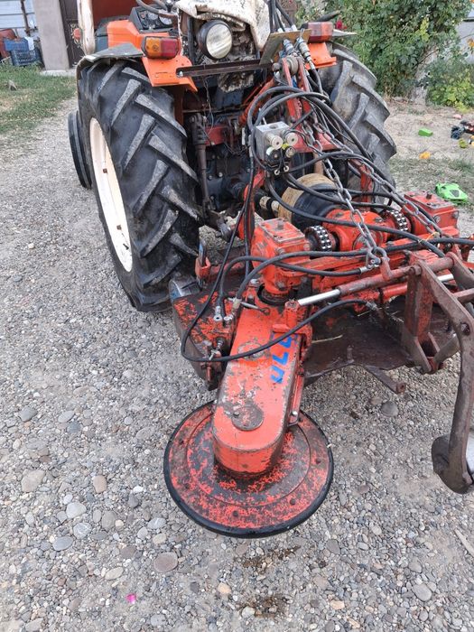 Tractor  utb viticol splar etc