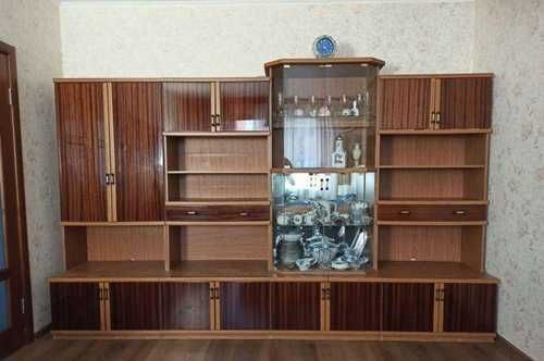 Продам мебельную стенку Хафель (ГДР)