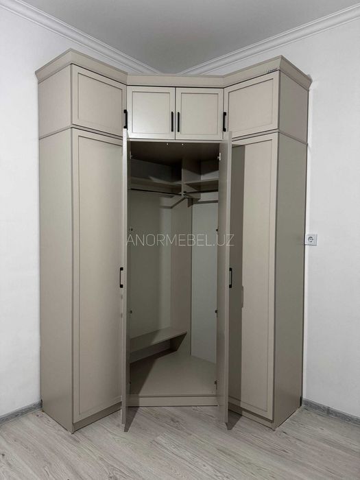 Угловой шкаф с антресолью HUMO 140