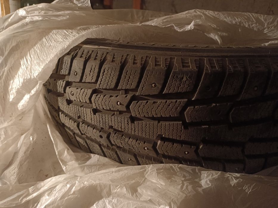 Продам покрышки на 15