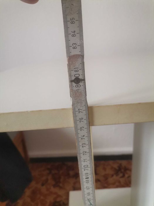 Кухненска маса бяла