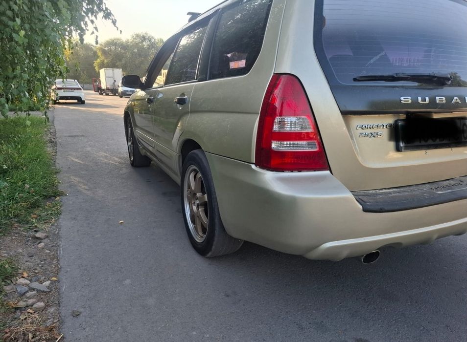 Продам срочно автомобиль марки Subaru forester