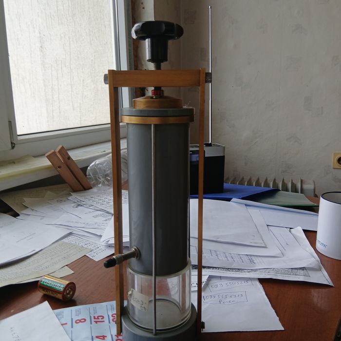 Ретро швейцарски тестер за проверка за течове на часовници марка на уреда  BEGRAL -RF Swiss Made