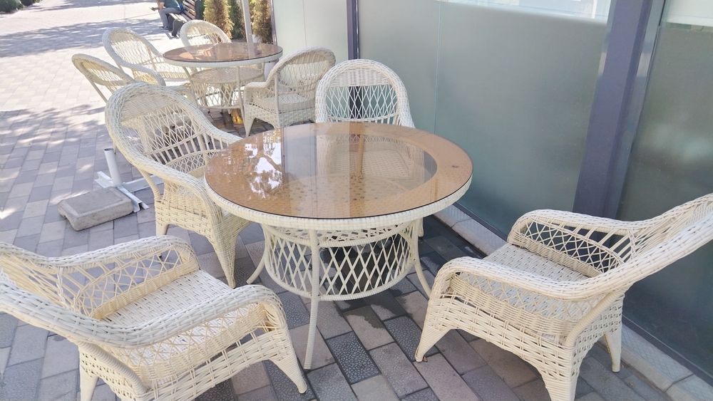 Стол стул мебелний