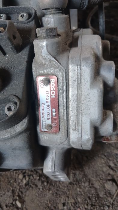 Продам на ауди фальцвагент  2.3 недорого