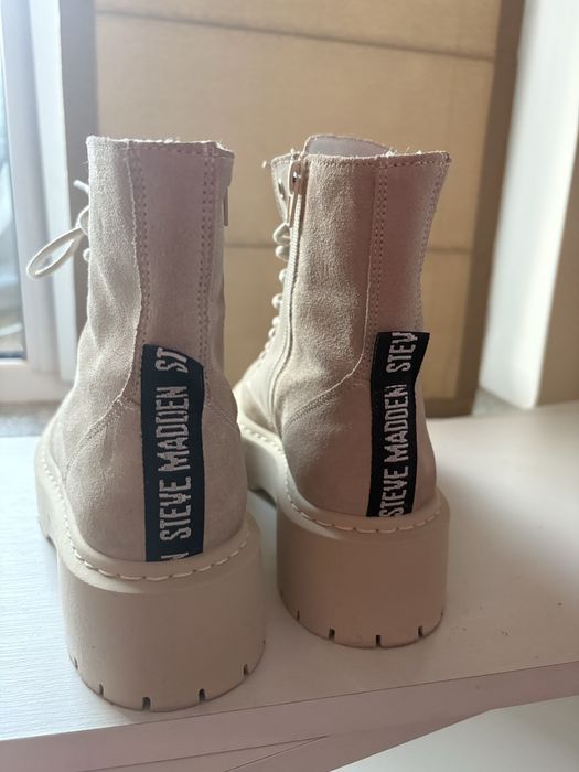 Ghete bocanci piele naturala Steve Madden bej