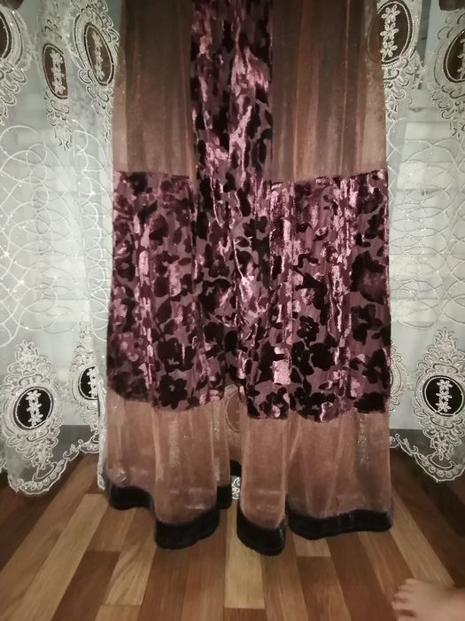 Ликвидация гарнитур. Платья