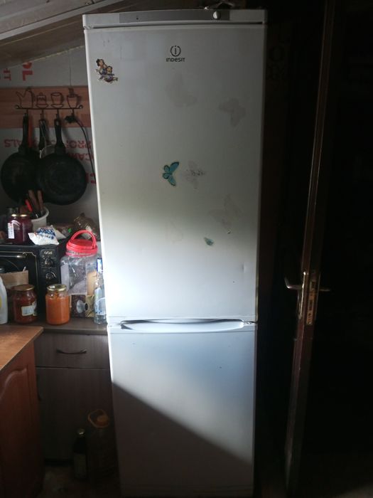 Продам холодильник б/у