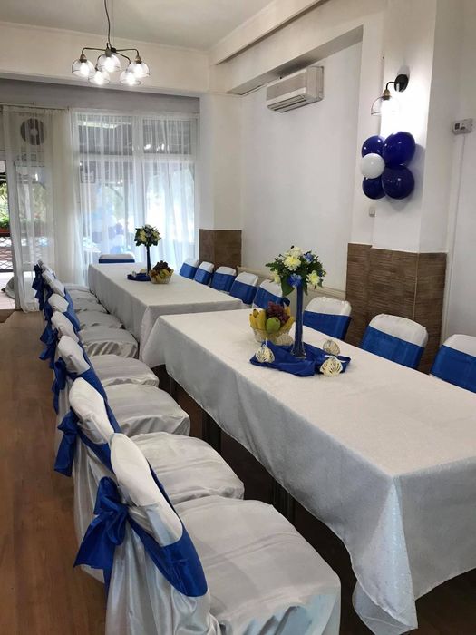 Vând fete de masa evenimente