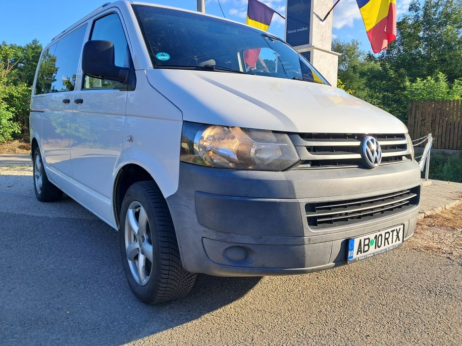 Vind autoturism vw T5 140cp 8locuri