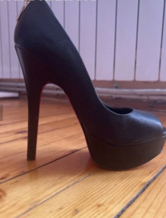 Токчета естествена кожа черни 39-40