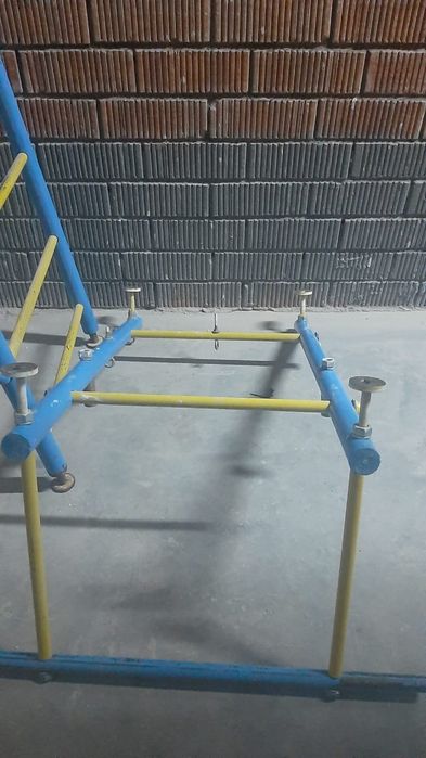 Продам шведскую стенку, турник