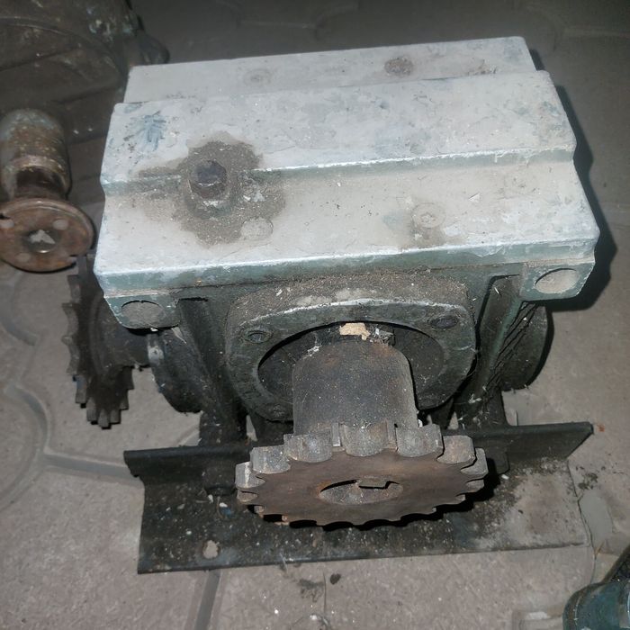 Продам редуктора