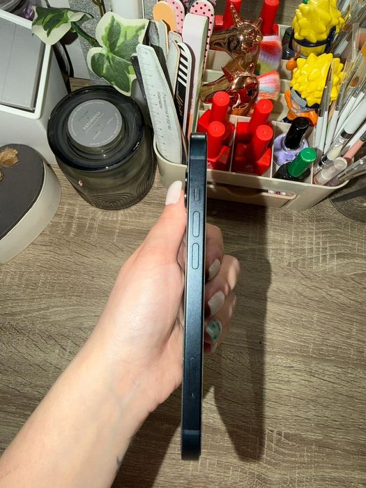 iPhone 13 impecabil